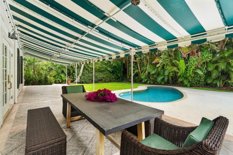 House in Palm Beach, Florida 4 bedrooms, 290.78 sq.m. № 2087689 - photo 7