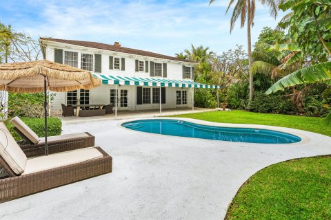 House in Palm Beach, Florida 4 bedrooms, 290.78 sq.m. № 2087689 - photo 5