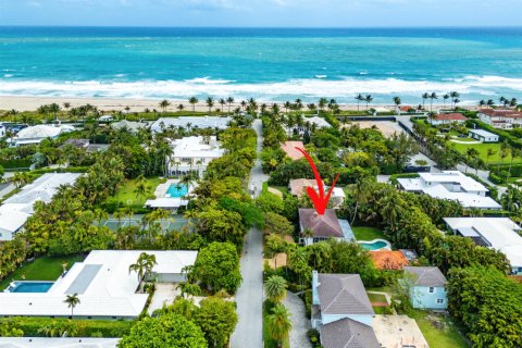House in Palm Beach, Florida 4 bedrooms, 290.78 sq.m. № 2087689 - photo 18