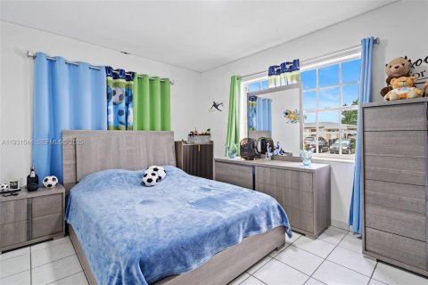 Купить виллу или дом в Хайалиа, Флорида 4 спальни, 92.9м2, № 1991963 - фото 11