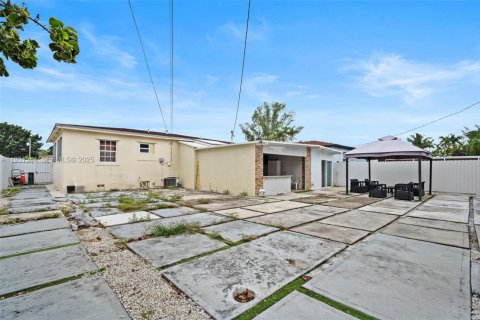 Купить виллу или дом в Хайалиа, Флорида 4 спальни, 92.9м2, № 1991963 - фото 21