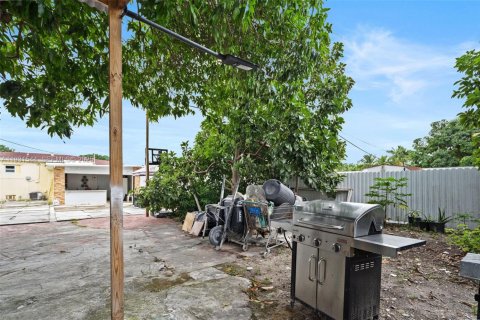 Купить виллу или дом в Хайалиа, Флорида 4 спальни, 92.9м2, № 1991963 - фото 24