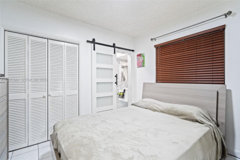 Купить виллу или дом в Хайалиа, Флорида 4 спальни, 92.9м2, № 1991963 - фото 8