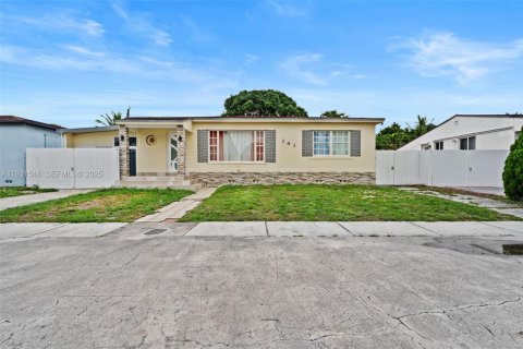 Купить виллу или дом в Хайалиа, Флорида 4 спальни, 92.9м2, № 1991963 - фото 2