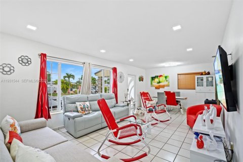 Купить виллу или дом в Хайалиа, Флорида 4 спальни, 92.9м2, № 1991963 - фото 4