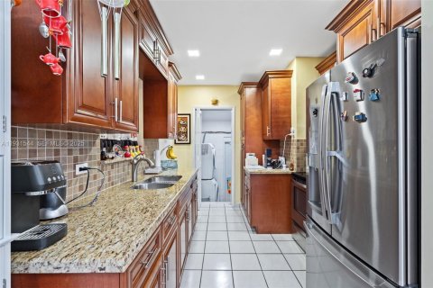 Купить виллу или дом в Хайалиа, Флорида 4 спальни, 92.9м2, № 1991963 - фото 6