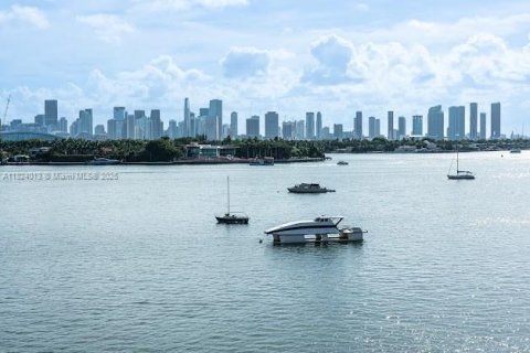 Hotel in Miami Beach, Florida 1 bedroom, 64.66 sq.m. № 1794578 - photo 11