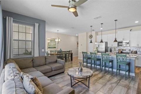 Adosado en venta en Kissimmee, Florida, 4 dormitorios, 177.81 m2 № 1618041 - foto 9
