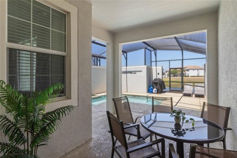 Adosado en venta en Kissimmee, Florida, 4 dormitorios, 177.81 m2 № 1618041 - foto 27