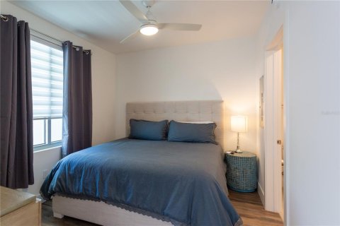 Condo in Sarasota, Florida, 1 bedroom  № 1725070 - photo 7