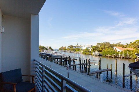 Condo in Sarasota, Florida, 1 bedroom  № 1725070 - photo 27