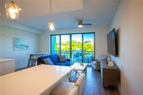 Condo in Sarasota, Florida, 1 bedroom  № 1725070 - photo 2