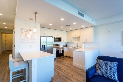 Condo in Sarasota, Florida, 1 bedroom  № 1725070 - photo 22