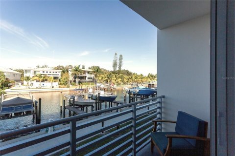 Condo in Sarasota, Florida, 1 bedroom  № 1725070 - photo 6