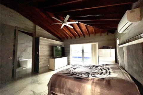 Villa ou maison à vendre à Pompano Beach, Floride: 3 chambres, 182.09 m2 № 2405974 - photo 27