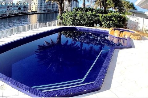 Villa ou maison à vendre à Pompano Beach, Floride: 3 chambres, 182.09 m2 № 2405974 - photo 2