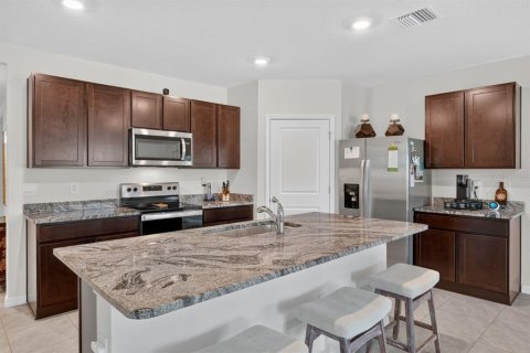 Villa ou maison à vendre à Bradenton, Floride: 4 chambres, 169.73 m2 № 2329757 - photo 6