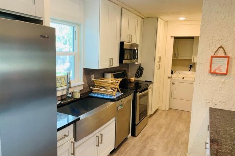 Casa en alquiler en Sarasota, Florida, 3 dormitorios, 112.23 m2 № 1723221 - foto 4