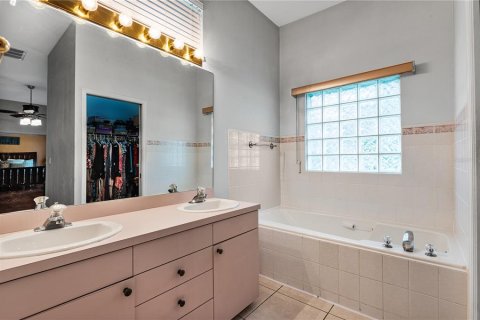 Casa en venta en Palm Harbor, Florida, 3 dormitorios, 176.51 m2 № 1819202 - foto 15