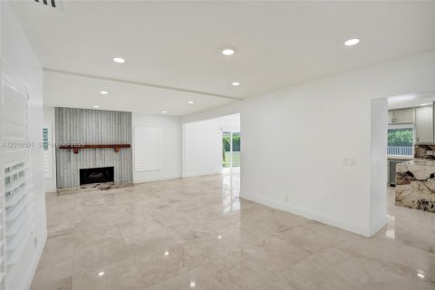 Casa en alquiler en Delray Beach, Florida, 3 dormitorios, 281.96 m2 № 2077810 - foto 22