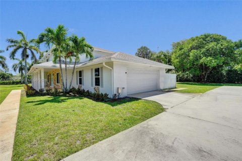 Casa en alquiler en Delray Beach, Florida, 3 dormitorios, 281.96 m2 № 2077810 - foto 9