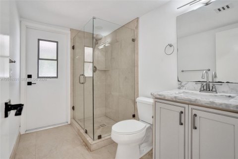 Casa en alquiler en Delray Beach, Florida, 3 dormitorios, 281.96 m2 № 2077810 - foto 25