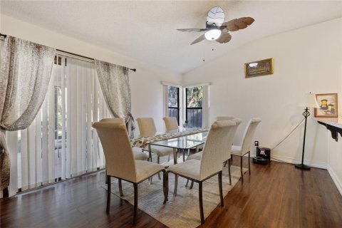 House in New Port Richey, Florida 3 bedrooms, 167.6 sq.m. № 1915749 - photo 11