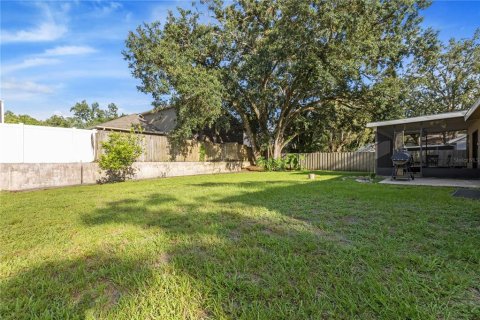 House in New Port Richey, Florida 3 bedrooms, 167.6 sq.m. № 1915749 - photo 4