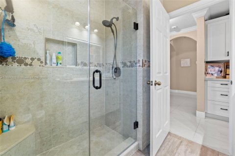 Villa ou maison à louer à Miami, Floride: 3 chambres, 183.76 m2 № 1949615 - photo 17