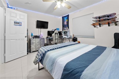 Villa ou maison à louer à Miami, Floride: 3 chambres, 183.76 m2 № 1949615 - photo 20