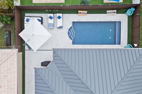 Villa ou maison à louer à Miami, Floride: 3 chambres, 183.76 m2 № 1949615 - photo 4