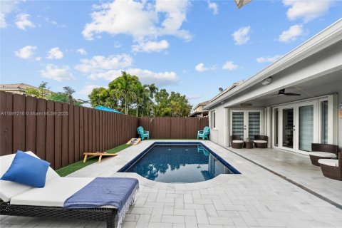 Villa ou maison à louer à Miami, Floride: 3 chambres, 183.76 m2 № 1949615 - photo 6