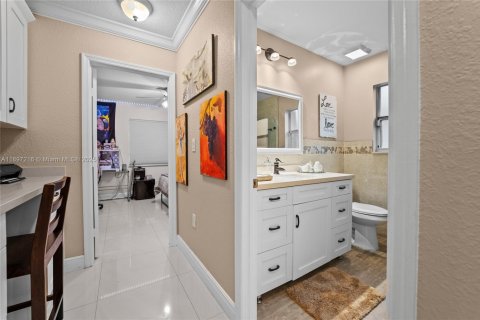 Villa ou maison à louer à Miami, Floride: 3 chambres, 183.76 m2 № 1949615 - photo 15