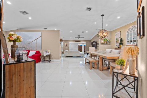 Villa ou maison à louer à Miami, Floride: 3 chambres, 183.76 m2 № 1949615 - photo 23