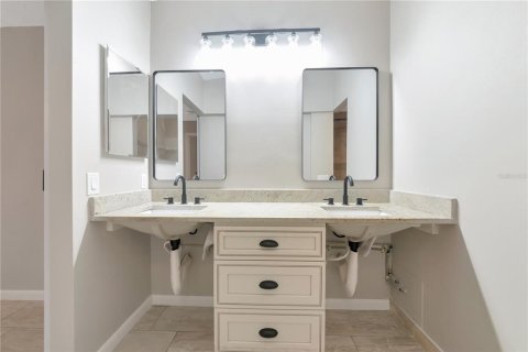 Villa ou maison à vendre à Bradenton, Floride: 2 chambres, 158.21 m2 № 1917884 - photo 29