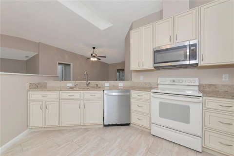 Villa ou maison à vendre à Bradenton, Floride: 2 chambres, 158.21 m2 № 1917884 - photo 19