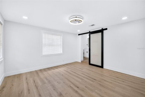 Casa en venta en Saint Petersburg, Florida, 3 dormitorios, 114.08 m2 № 2345512 - foto 23