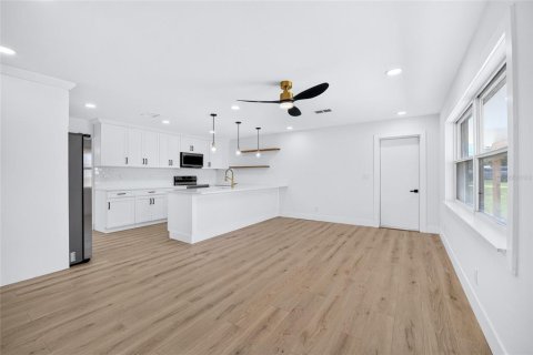Casa en venta en Saint Petersburg, Florida, 3 dormitorios, 114.08 m2 № 2345512 - foto 10