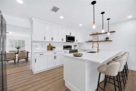 Casa en venta en Saint Petersburg, Florida, 3 dormitorios, 114.08 m2 № 2345512 - foto 11