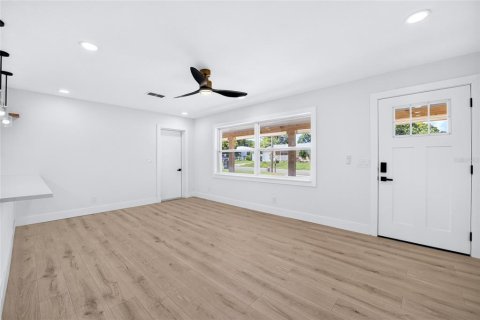 Casa en venta en Saint Petersburg, Florida, 3 dormitorios, 114.08 m2 № 2345512 - foto 7
