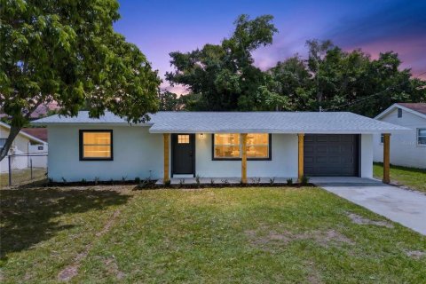 Villa ou maison à Saint Petersburg, Floride 3 chambres, 114.08 m2 № 2345512