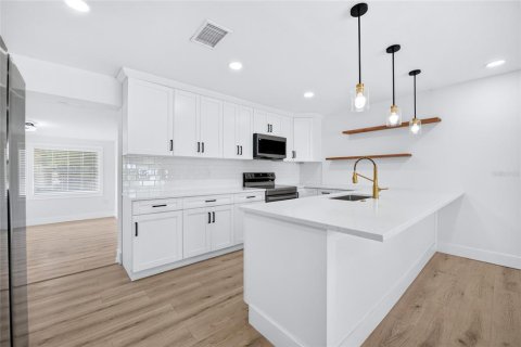 Casa en venta en Saint Petersburg, Florida, 3 dormitorios, 114.08 m2 № 2345512 - foto 13
