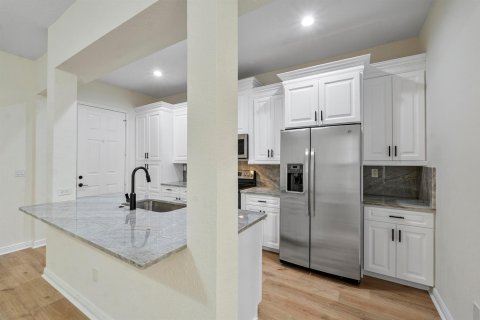 Touwnhouse à louer à Boca Raton, Floride: 3 chambres, 198.44 m2 № 2276088 - photo 13