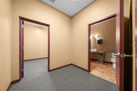 Immobilier commercial à vendre à Leesburg, Floride: 2195.28 m2 № 1841712 - photo 30