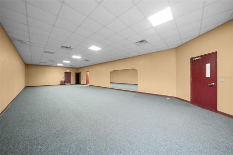 Immobilier commercial à vendre à Leesburg, Floride: 2195.28 m2 № 1841712 - photo 28
