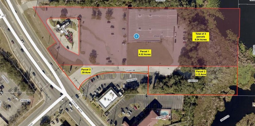 Immobilier commercial à Leesburg, Floride 2195.28 m2 № 1841712