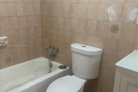 Copropriété à vendre à Sunny Isles Beach, Floride: 1 chambre, 49.8 m2 № 1892365 - photo 13