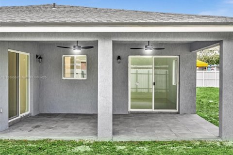 House in North Miami, Florida 5 bedrooms, 185.8 sq.m. № 1871558 - photo 6