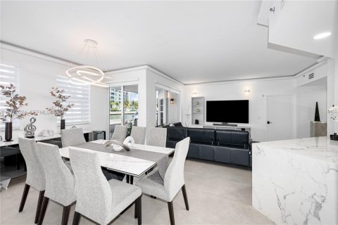 Condo in Aventura, Florida, 3 bedrooms  № 2042802 - photo 30