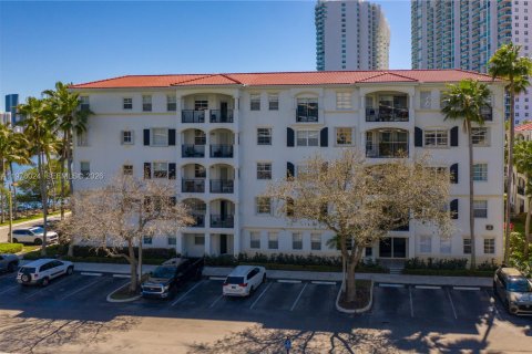 Condo in Aventura, Florida, 3 bedrooms  № 2042802 - photo 2